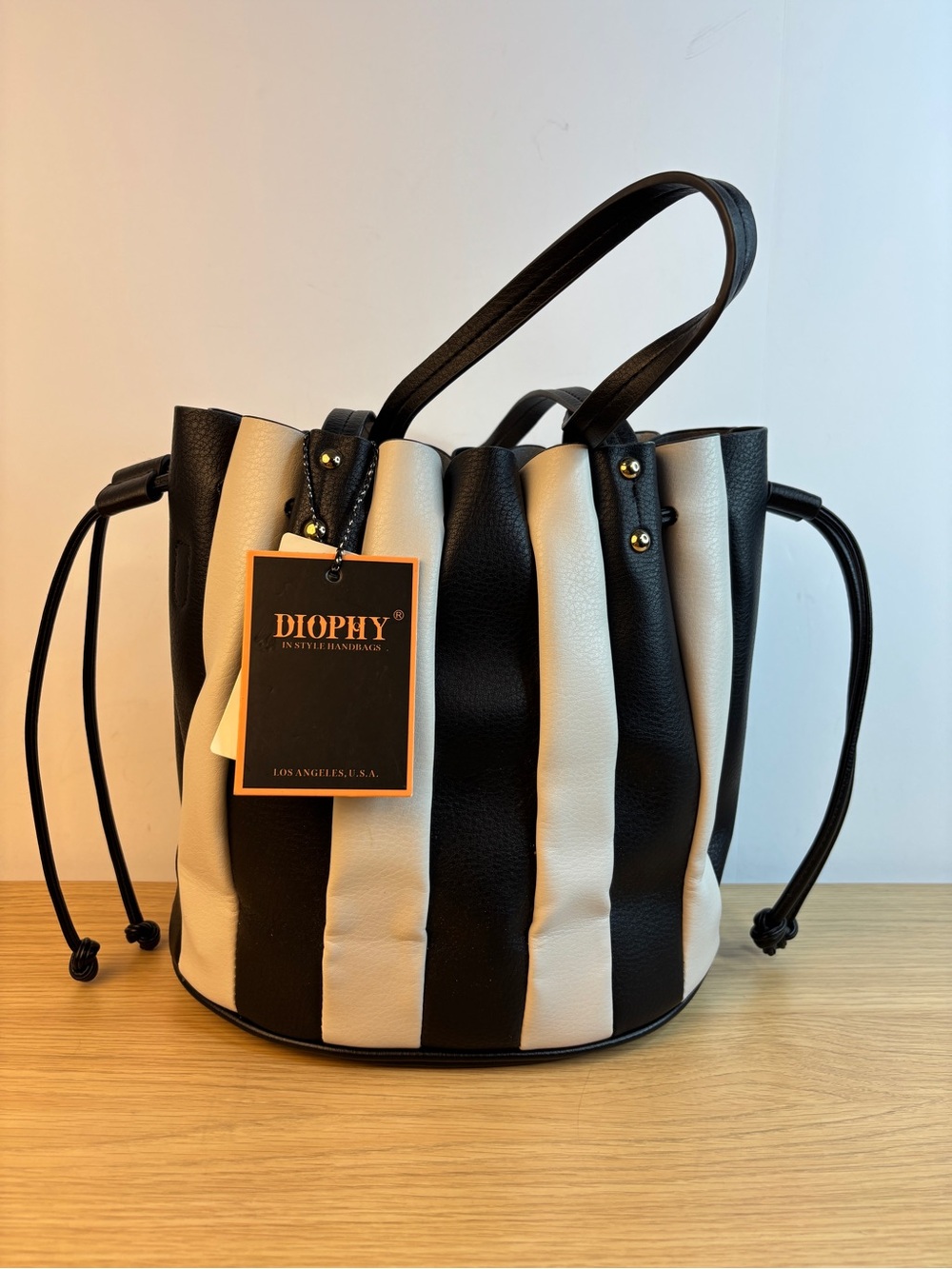 Diophy Vegan Black & White Cinch Bucket Shoulder Bag NWT!